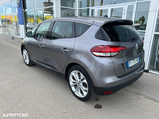 Renault Scenic - 9