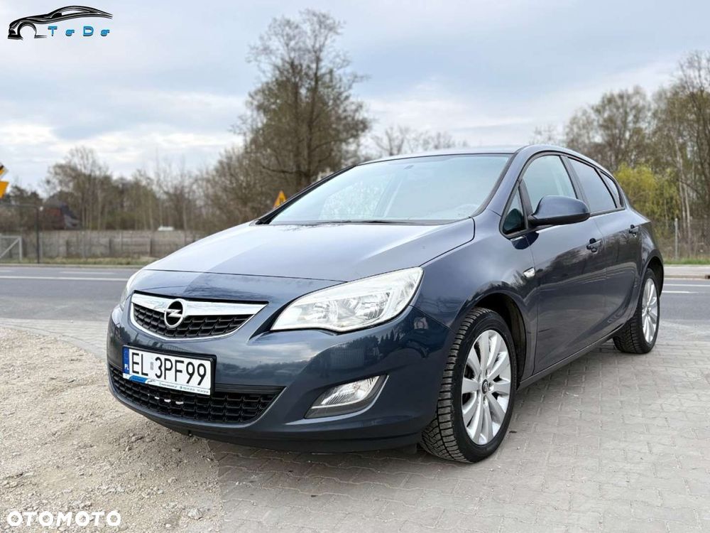 Opel Astra 2.0 CDTI Cosmo - 3