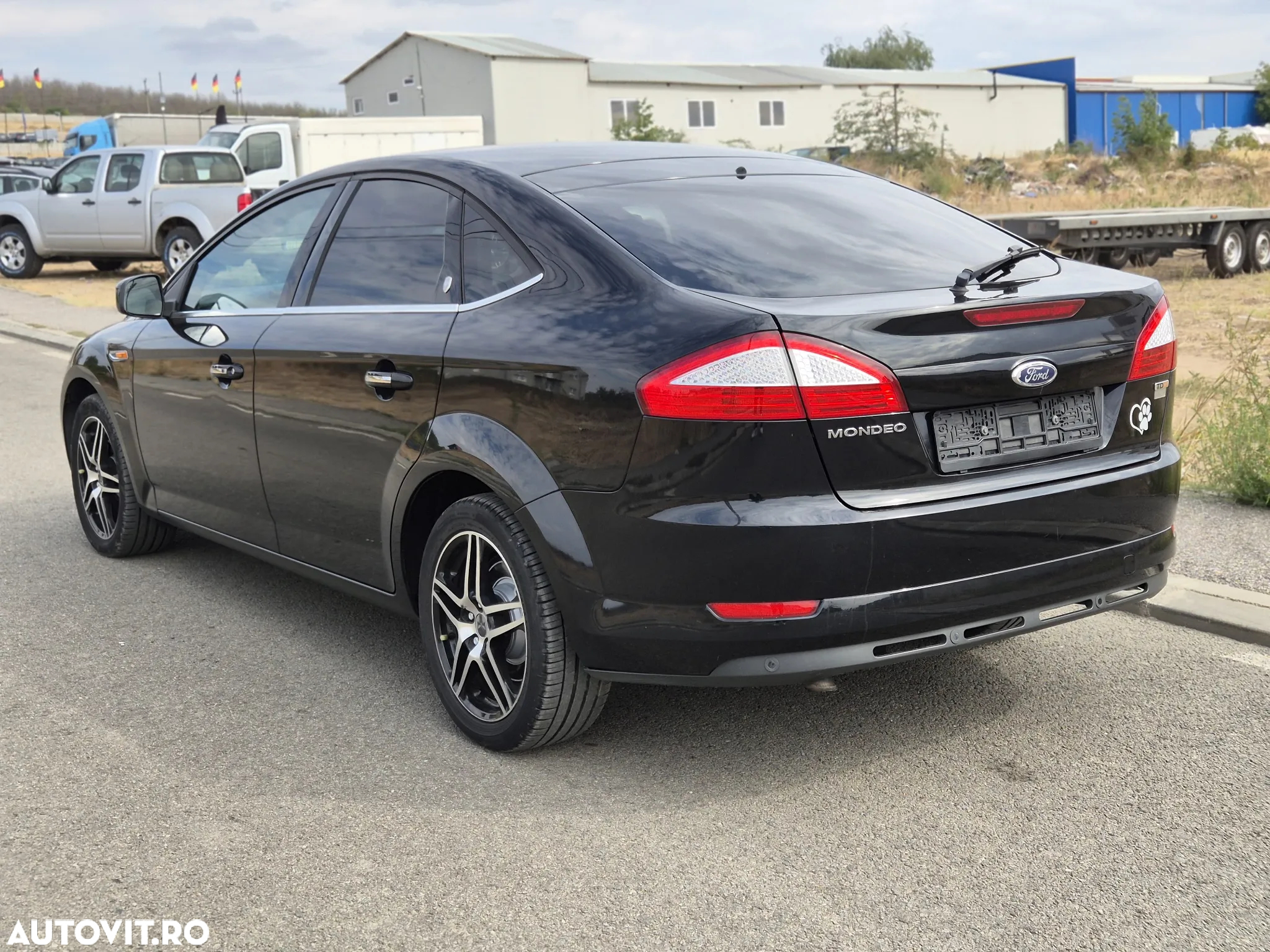 Ford Mondeo 2.0 TDCi Ghia - 3