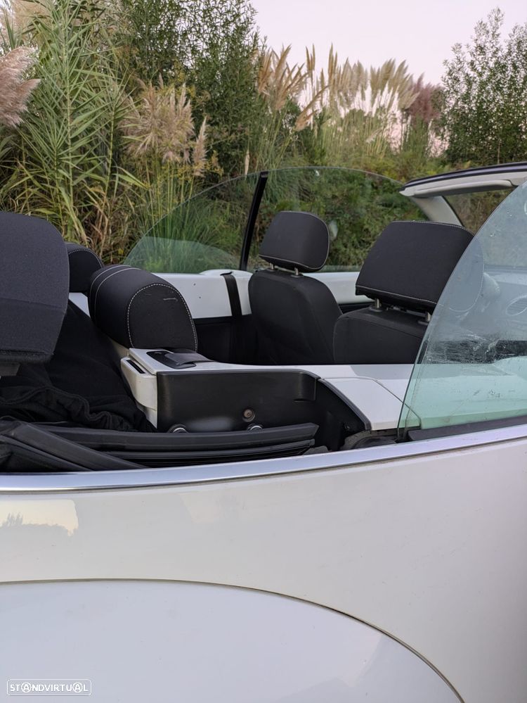 VW New Beetle - 18