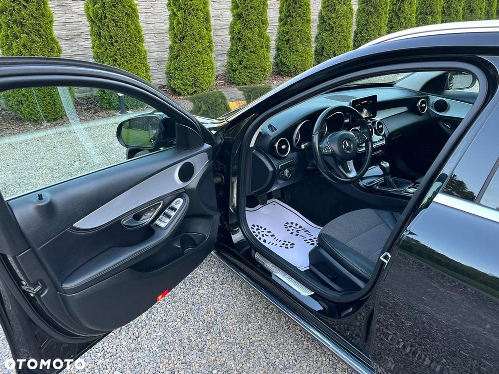 Mercedes-Benz Klasa C 200 (BlueTEC) d Avantgarde - 26