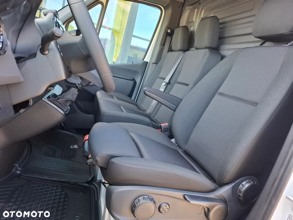 Mercedes-Benz Sprinter 315 CDI Furgon PRO standard  3665 mm L2H2 - 19