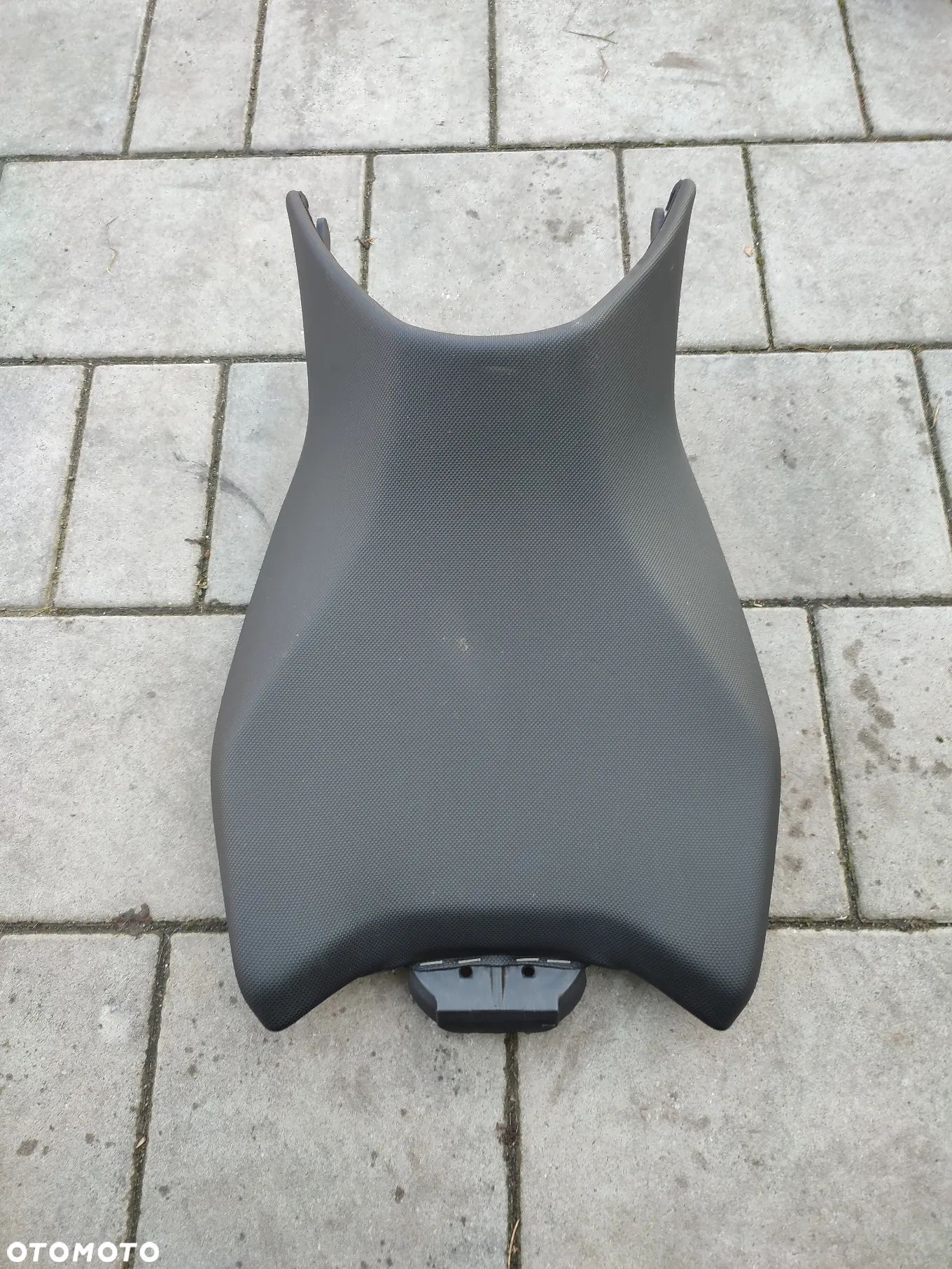 Siedzenie, fotel przód, kanapa kierowcy KTM 690 Duke - 1