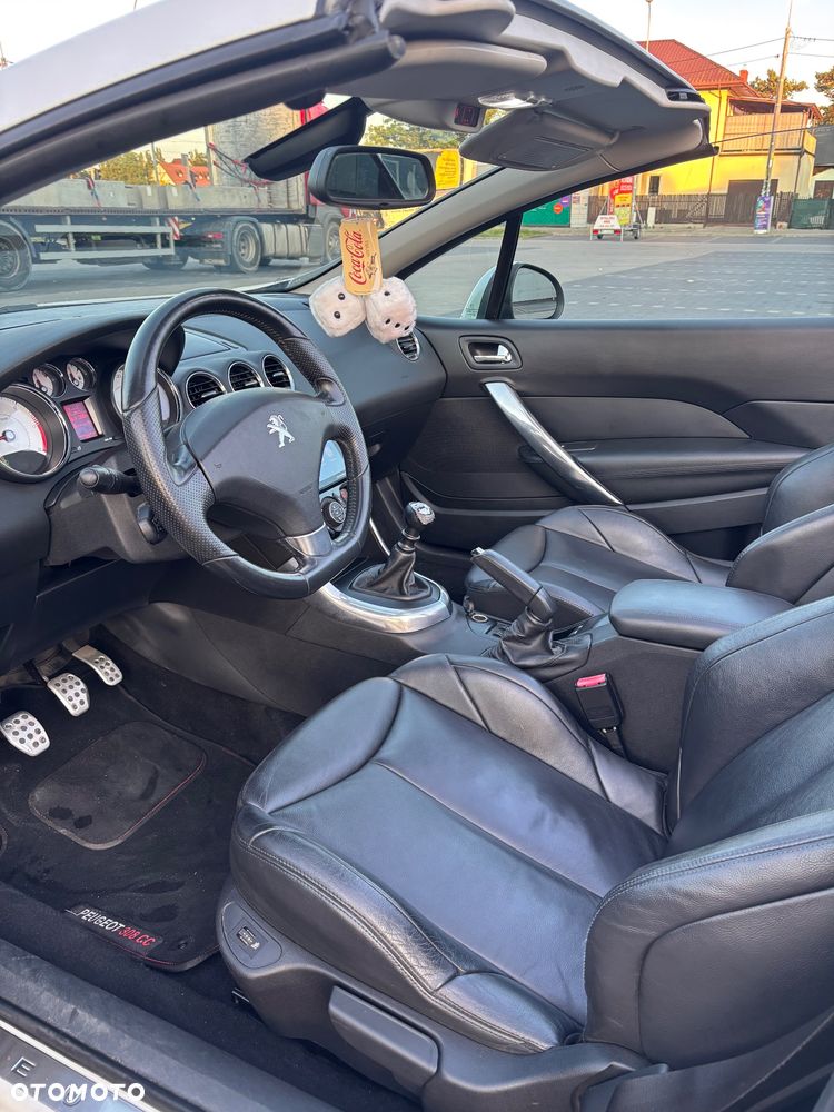 Peugeot 308 CC HDi FAP 165 Allure - 11