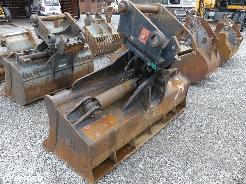 Łyzka skarpowa Liebherr SW48 Likufix - 7