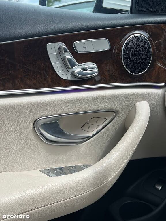 Mercedes-Benz Klasa E 350 9G-TRONIC AMG Line - 8