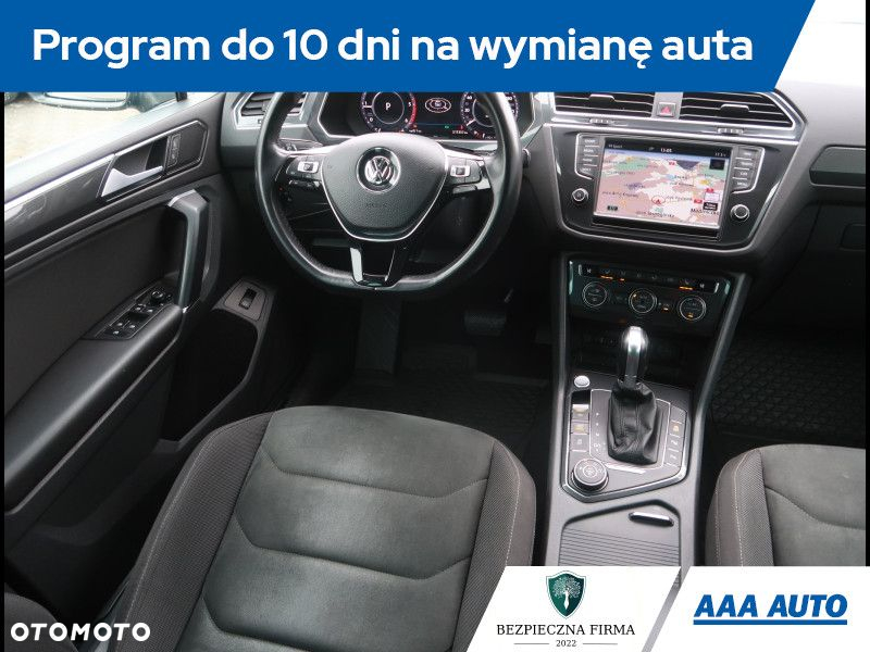 Volkswagen Tiguan - 8