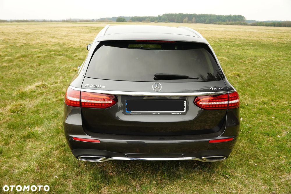 Mercedes-Benz Klasa E 220 d 4-Matic AMG - 17