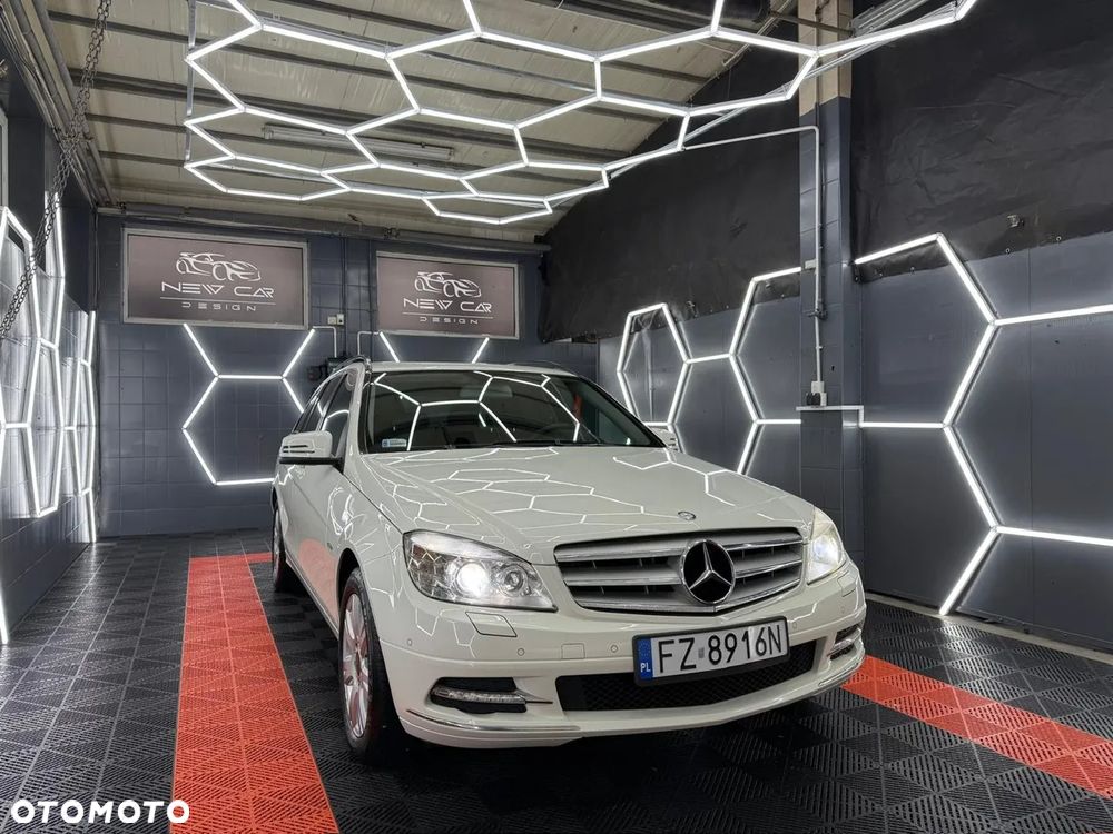 Mercedes-Benz Klasa C 220 CDI DPF (BlueEFFICIENCY) Elegance - 2