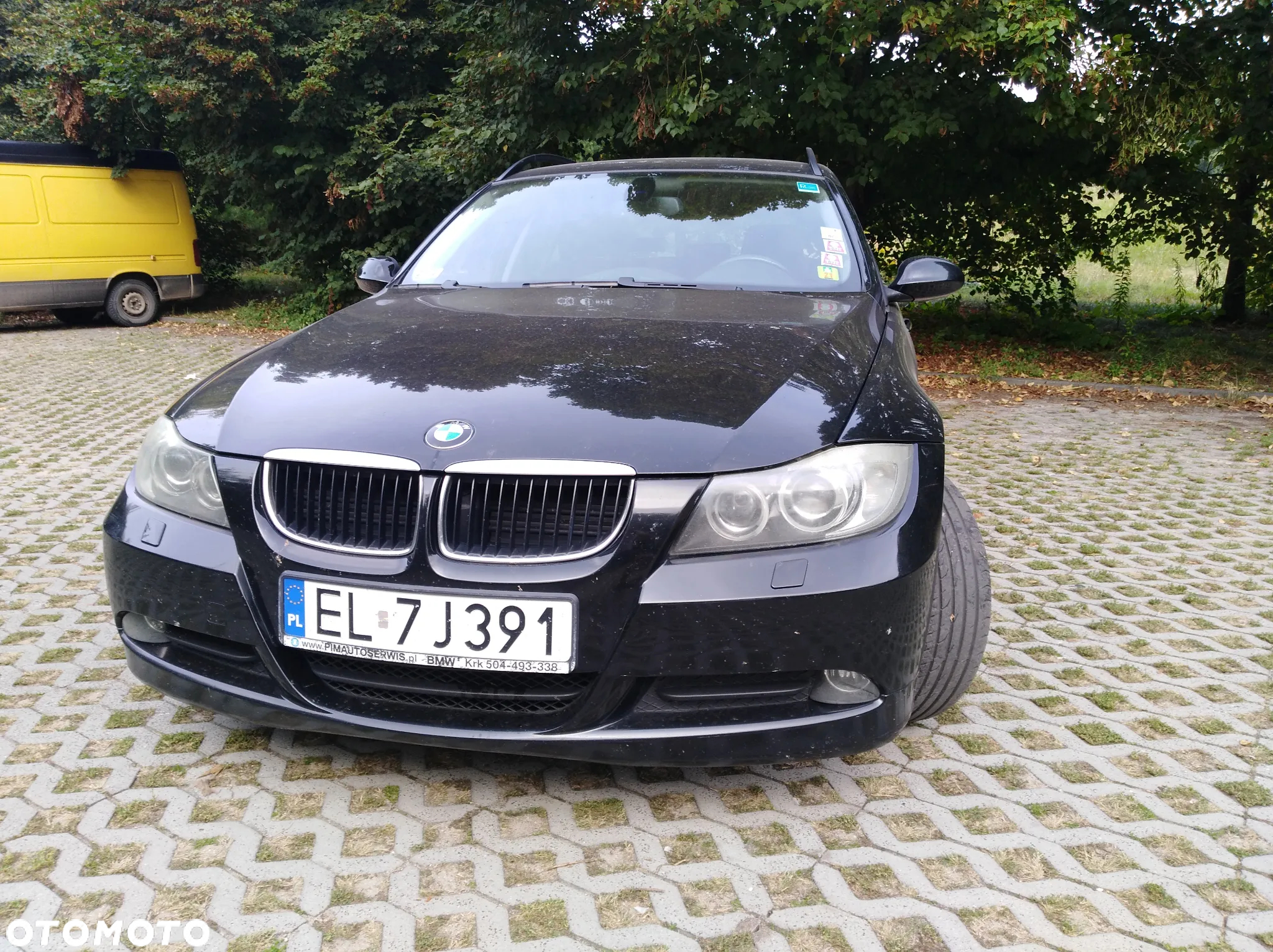 BMW Seria 3 318d Touring - 11