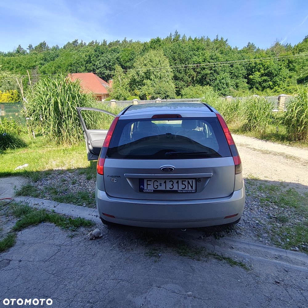 Ford Fiesta 1.4 Ghia - 2