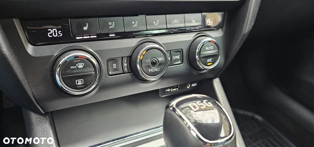 Skoda Octavia 2.0 TDI Style DSG - 11
