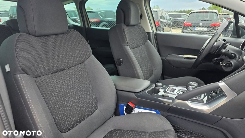 Peugeot 3008 - 18