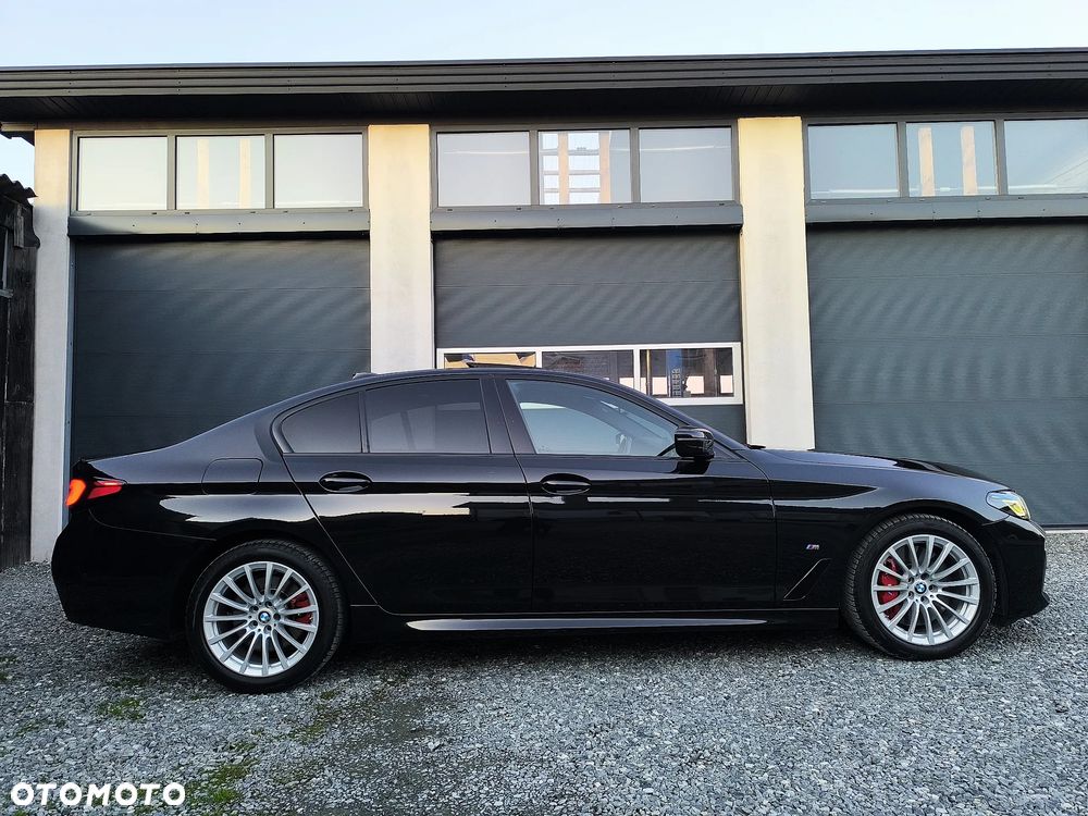 BMW Seria 5 530d xDrive M Sport Edition - 6