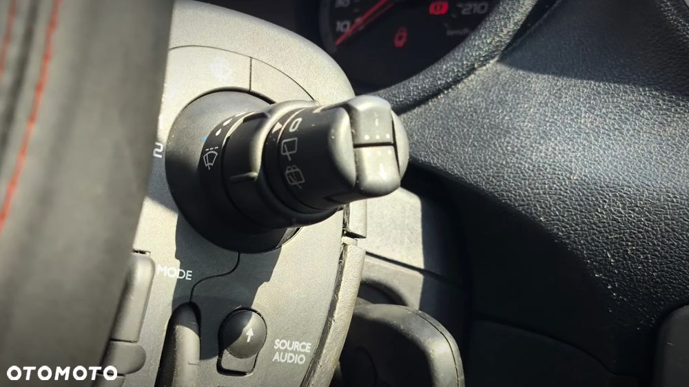 Renault Clio - 22
