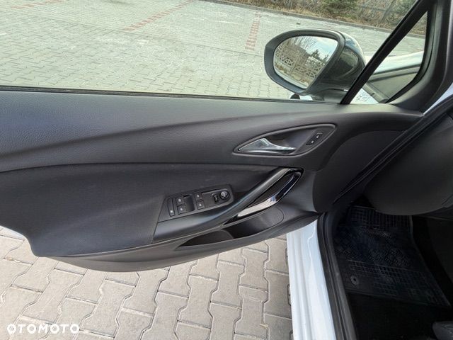 Opel Astra 1.4 T Dynamic - 8