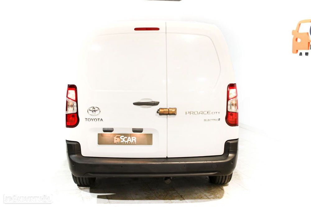 Toyota Proace City Van EV 50kWh 136cv GX Plus L2 - 4