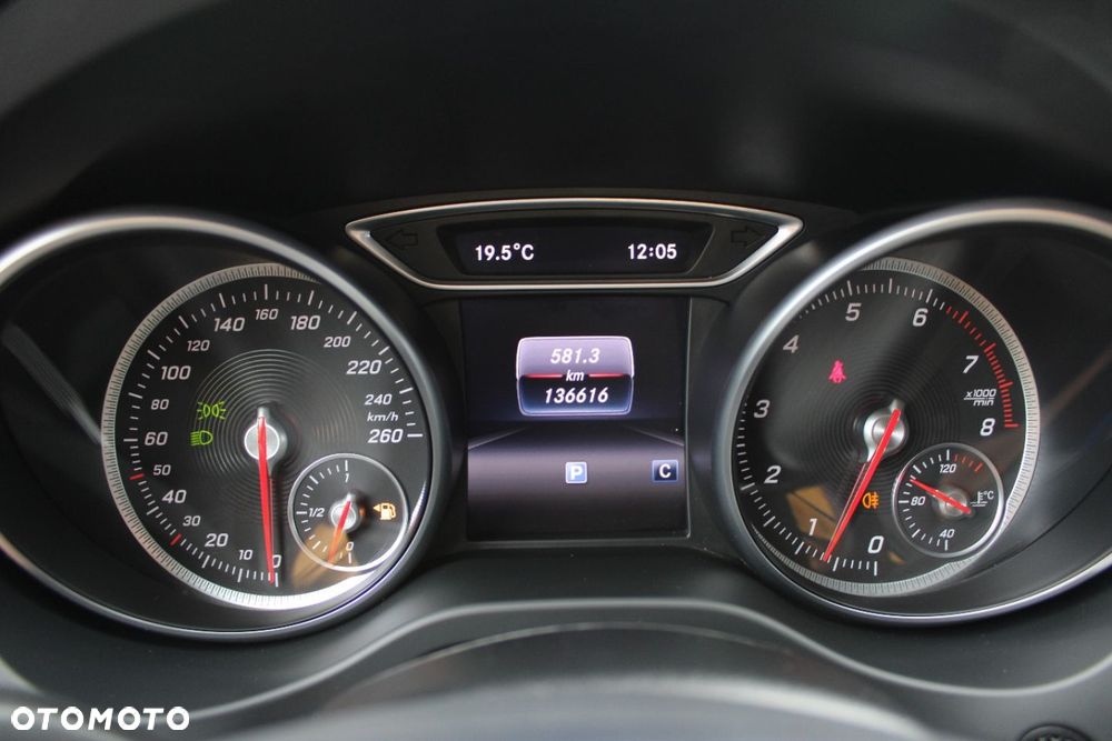 Mercedes-Benz CLA - 33