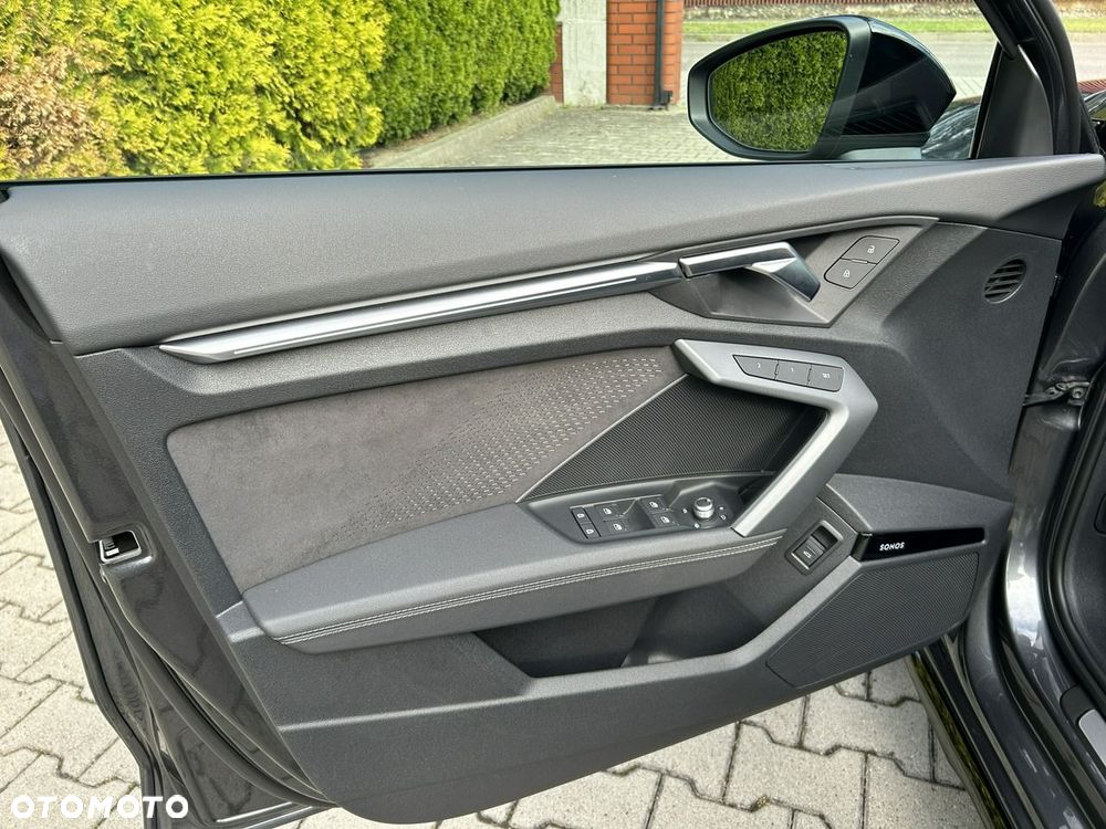 Audi A3 Sportback TFSI 110 kW S tronic S line - 32
