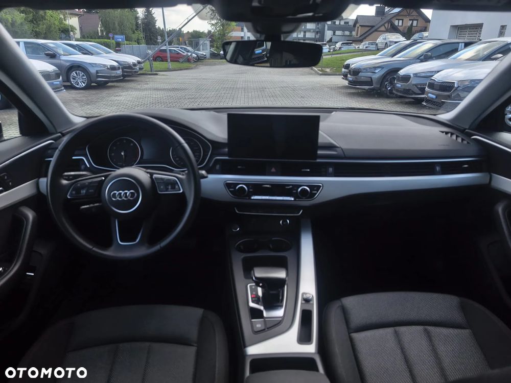 Audi A4 Limousine 35 TFSI mHEV S Line S tronic - 11