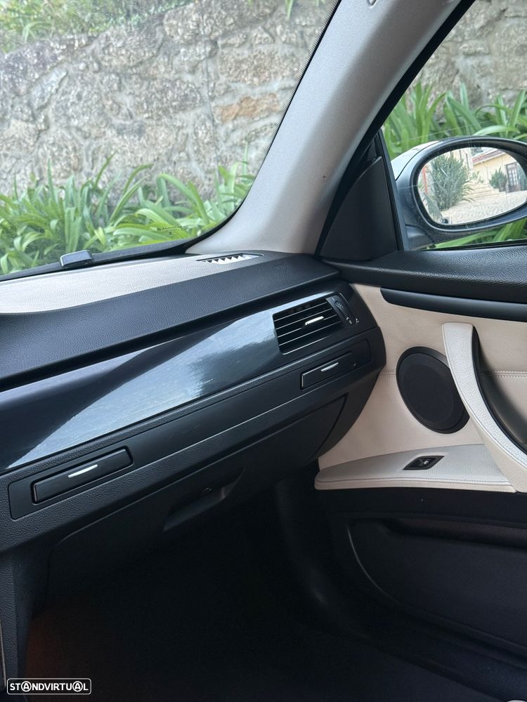 BMW 320 d Coupe - 15