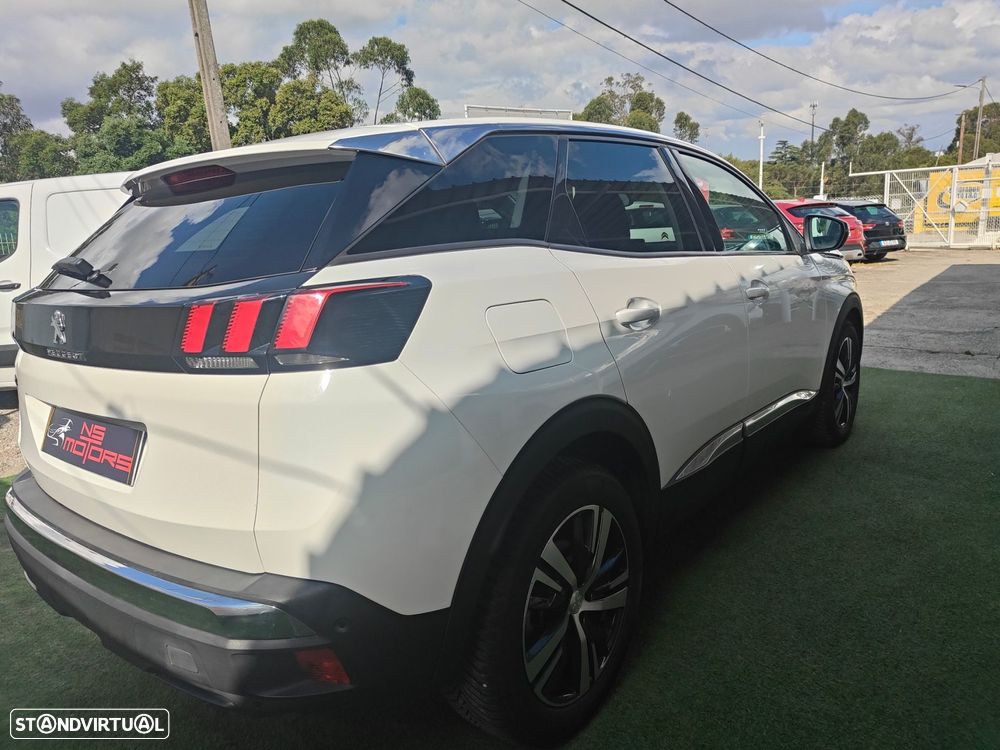 Peugeot 3008 1.2 PureTech Allure EAT8 - 4
