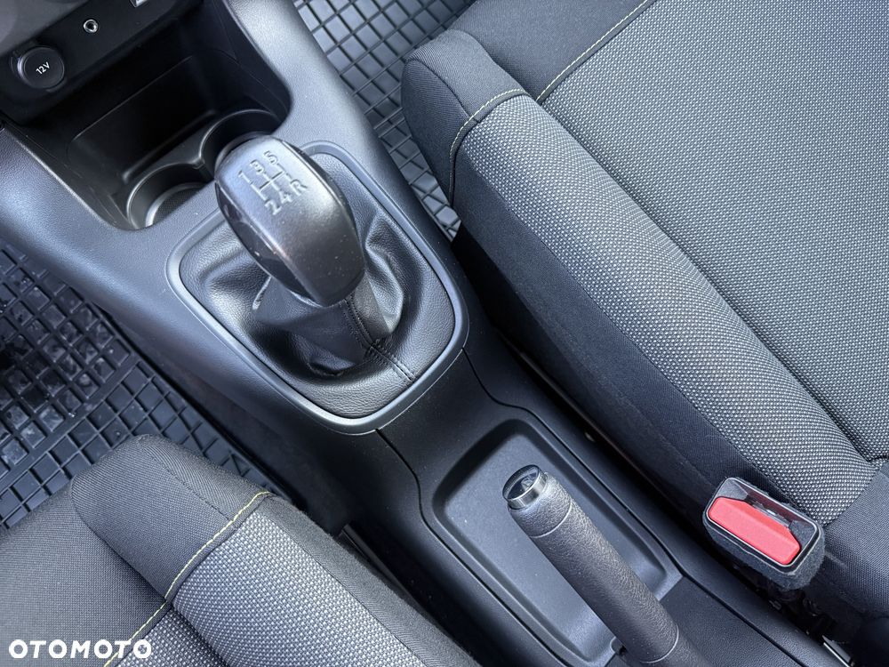 Citroën C3 Pure Tech 82 ELLE - 26
