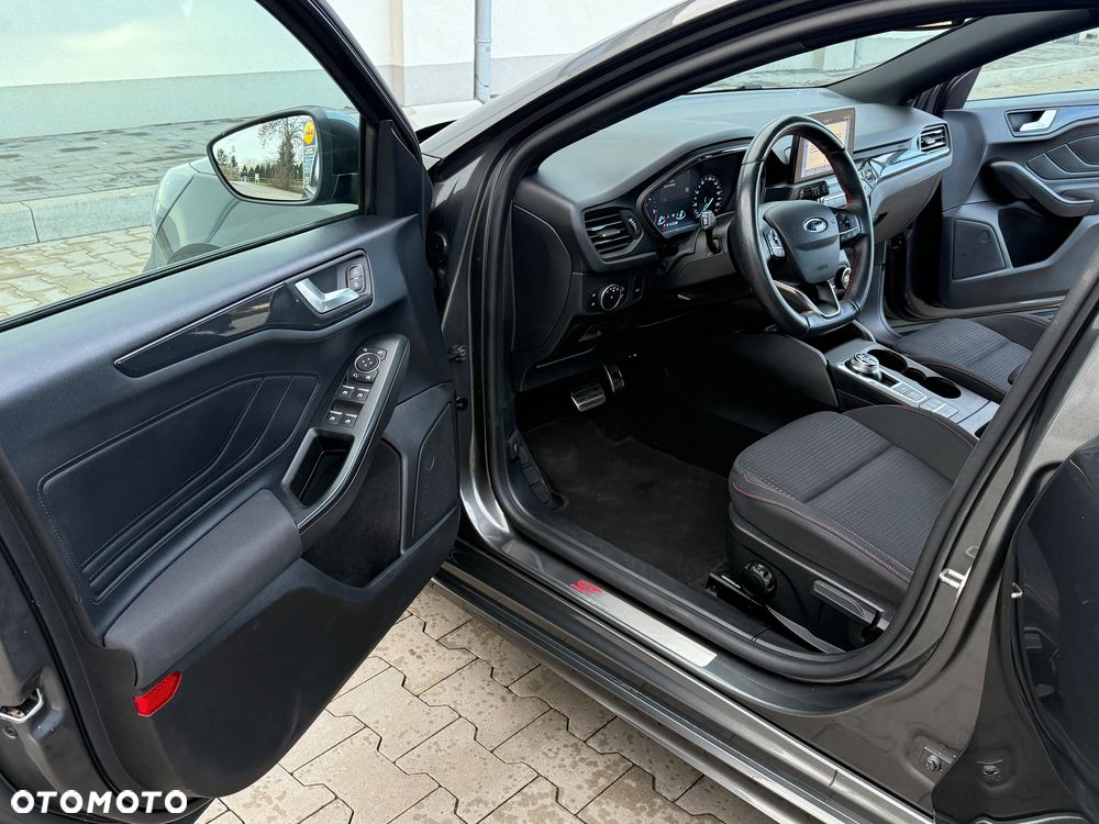 Ford Focus 1.5 EcoBlue Start-Stopp-System ST-LINE STYLE - 20