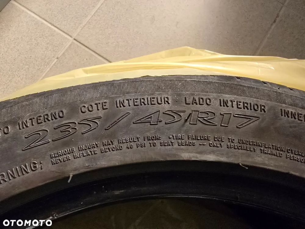 Opona letnia Michelin 235/45/R17 - 3