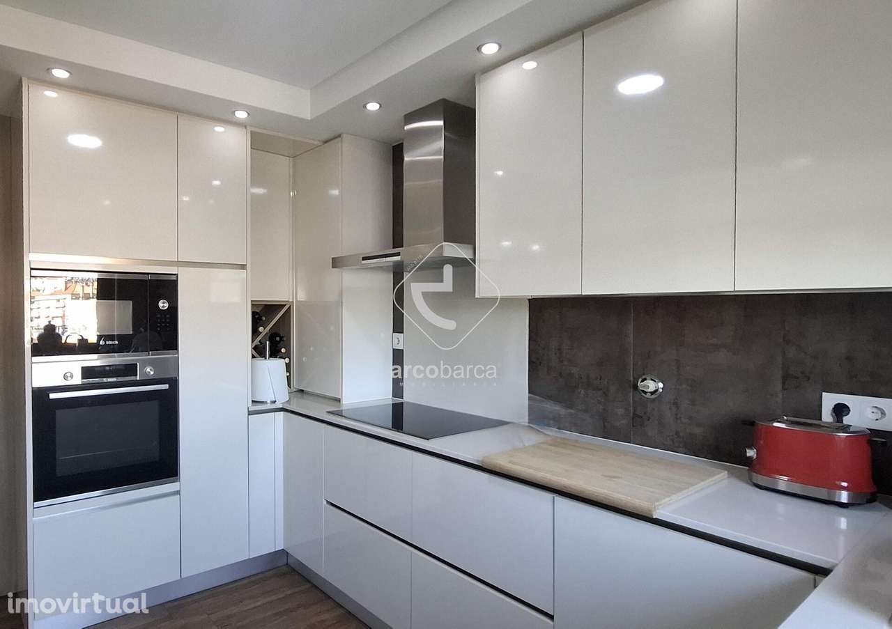 Apartamento T5 Duplex c/terraço  (Junto ao Continente) - Grande imagem: 3/47