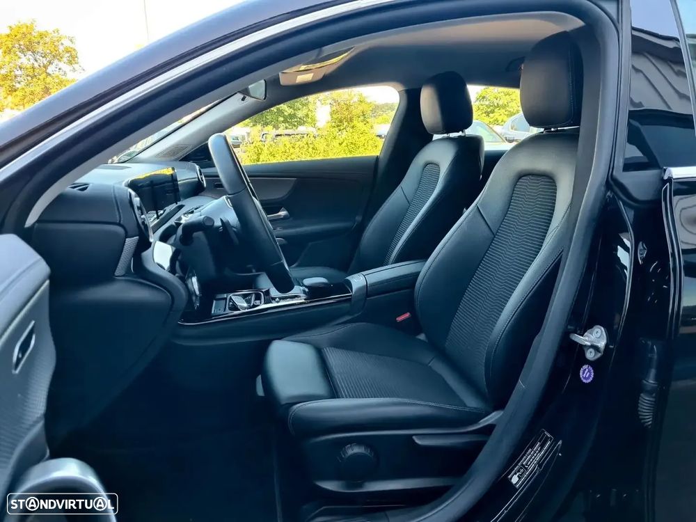 Mercedes-Benz CLA 250 e 8G-DCT - 10