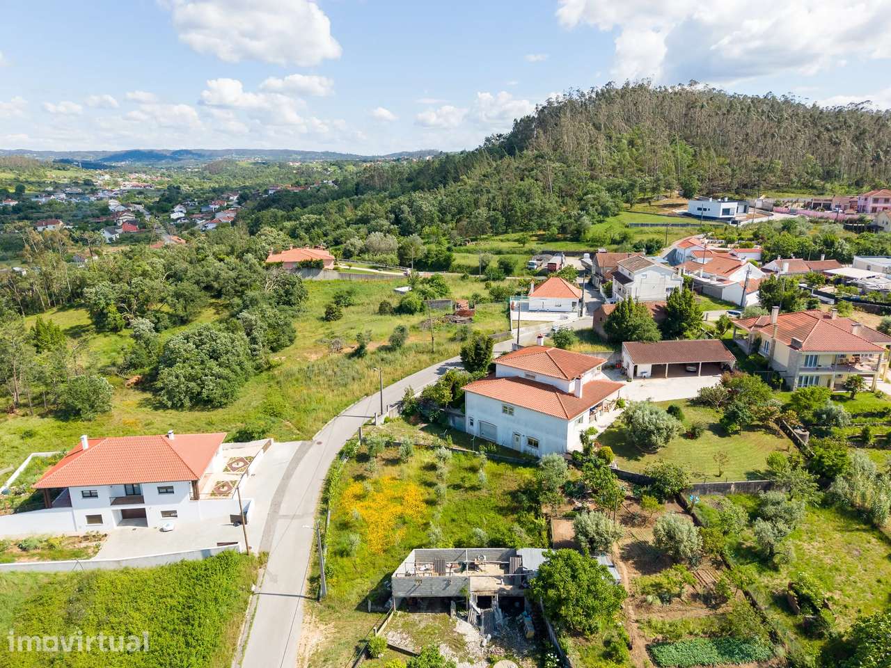 Excelente Terreno com Projecto Habitacional em Desenvolvimento - Grande imagem: 4/17
