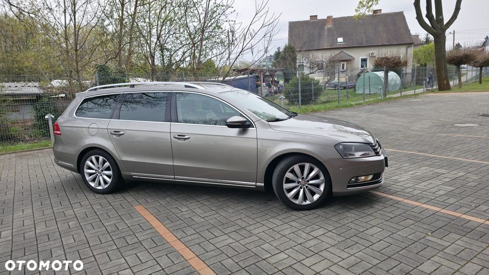 Volkswagen Passat - 8