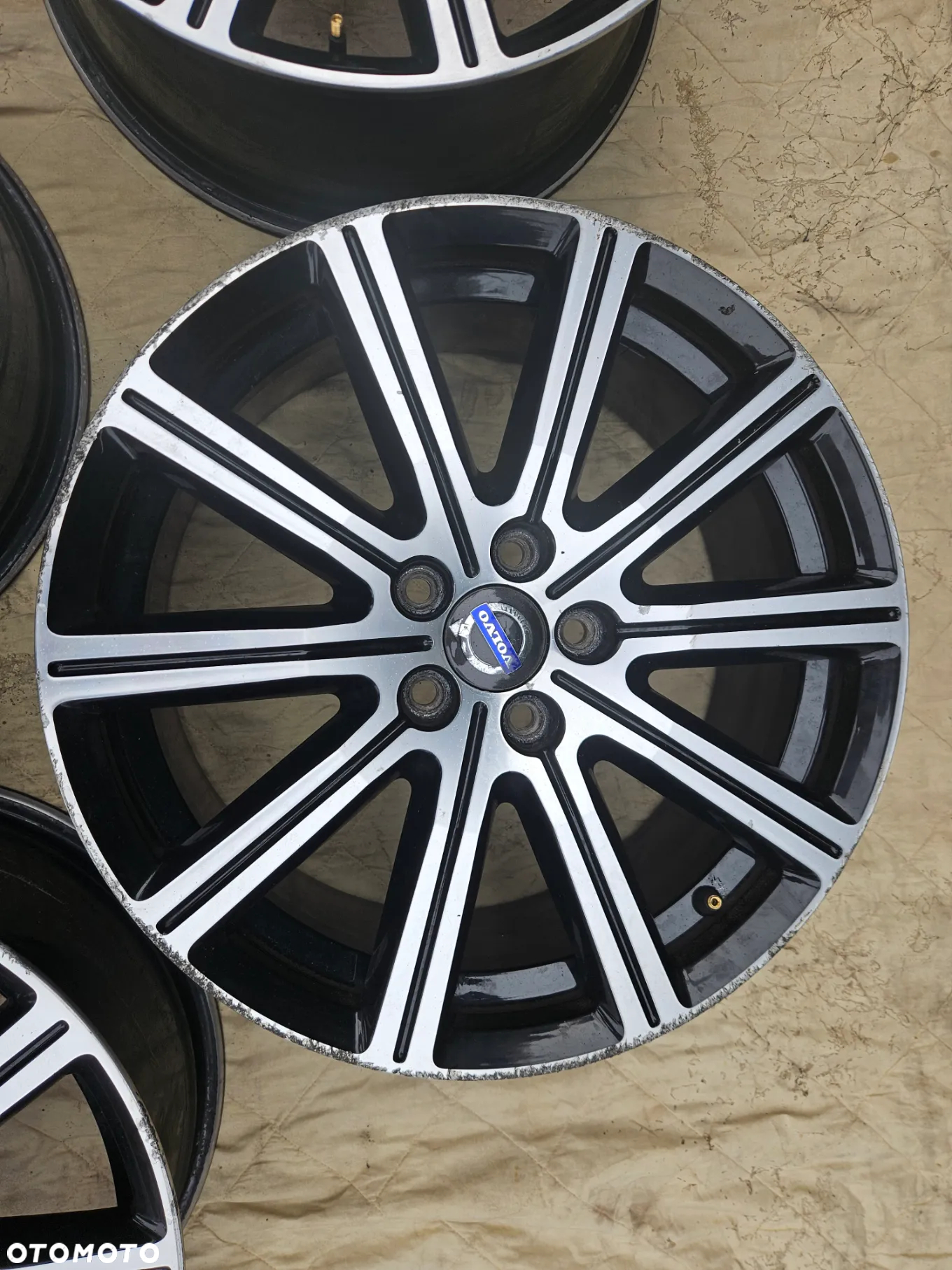 FELGI ALUMINIOWE VOLVO  18  5x108 8J ET55 ø63,4 - 3