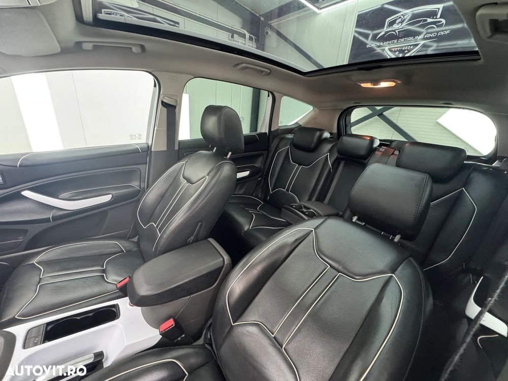 Ford Kuga 2.0 TDCi 4x4 Aut. Individual - 23