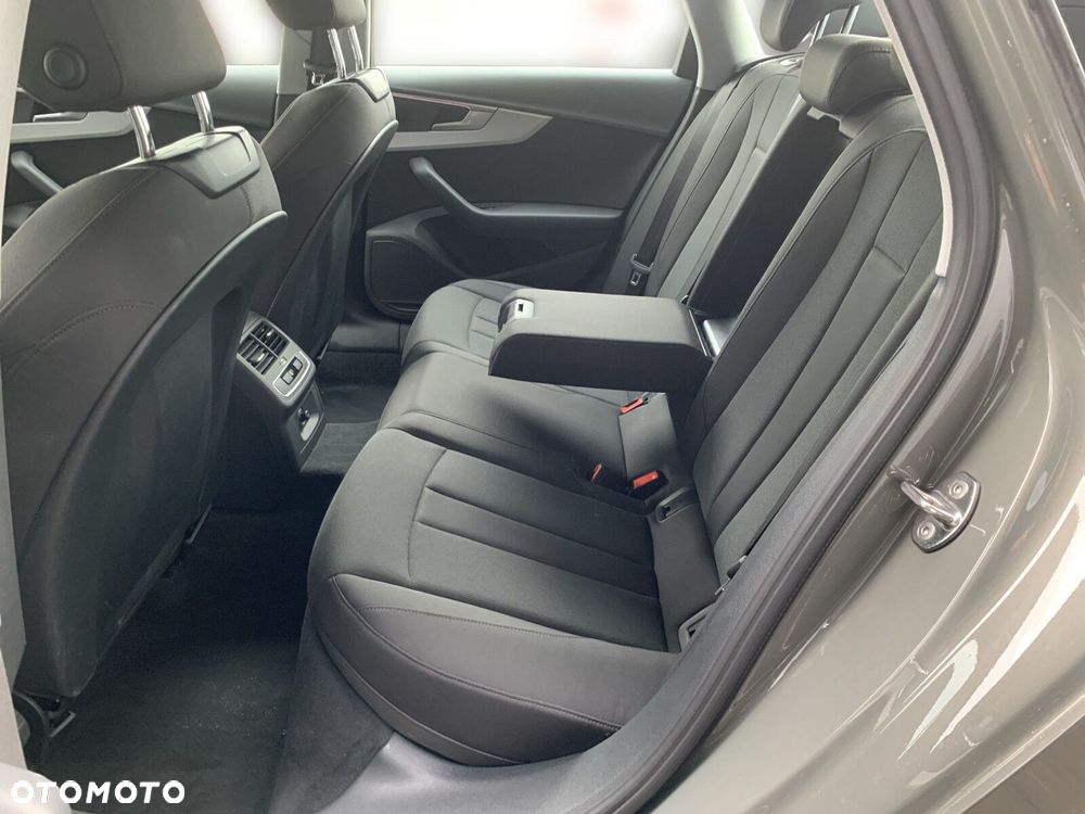 Audi A4 Limousine 35 TFSI mHEV S Line S tronic - 13