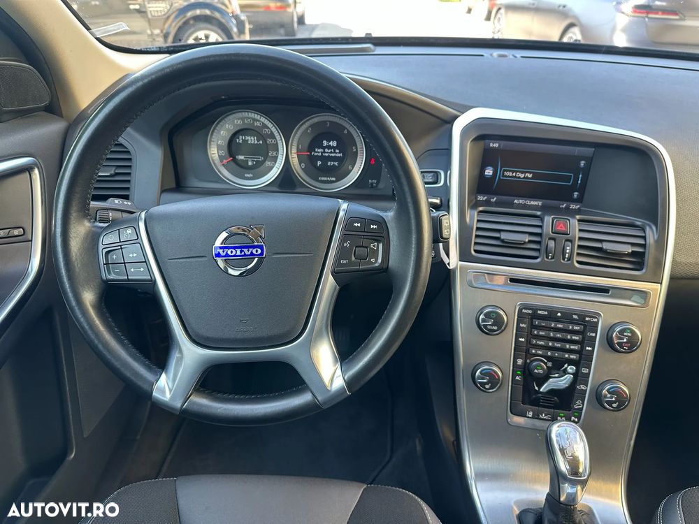 Volvo XC 60 D4 AWD Geartronic Edition Pro - 10