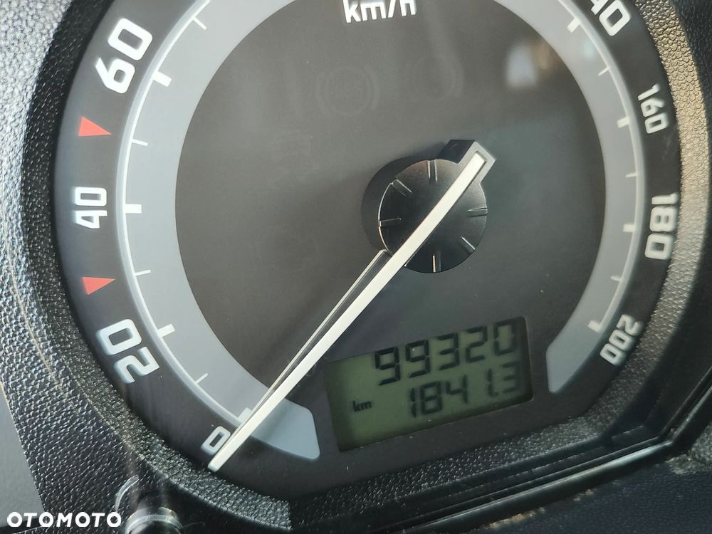 Skoda Fabia 1.4 16V Ambiente - 4