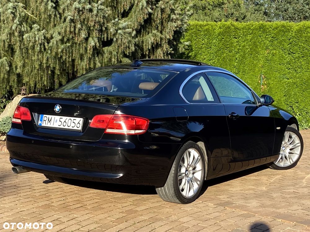 BMW Seria 3 320d - 12