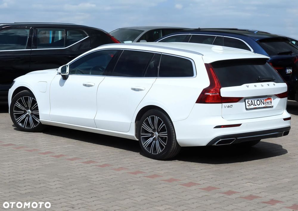 Volvo V60 T6 AWD Recharge Geartronic Inscription - 33