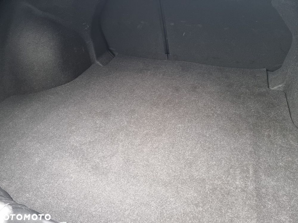 Hyundai Elantra 1.6 Modern - 25