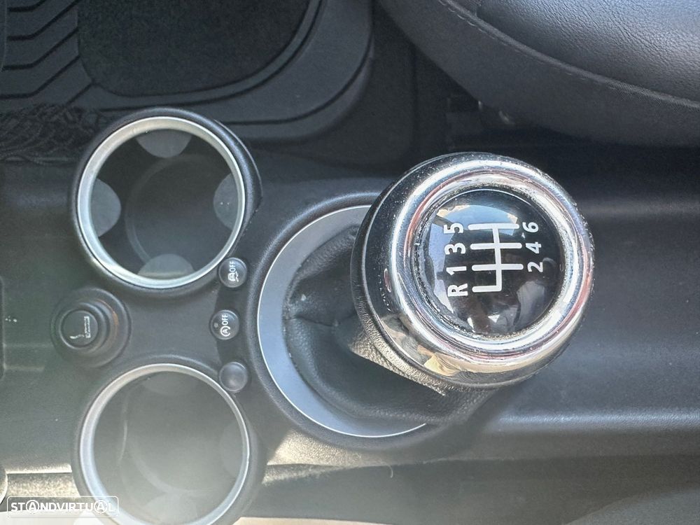 MINI 3 Portas Cooper D - 20