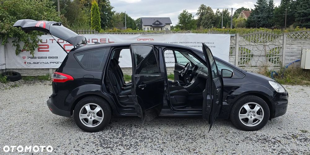 Ford S-Max - 16