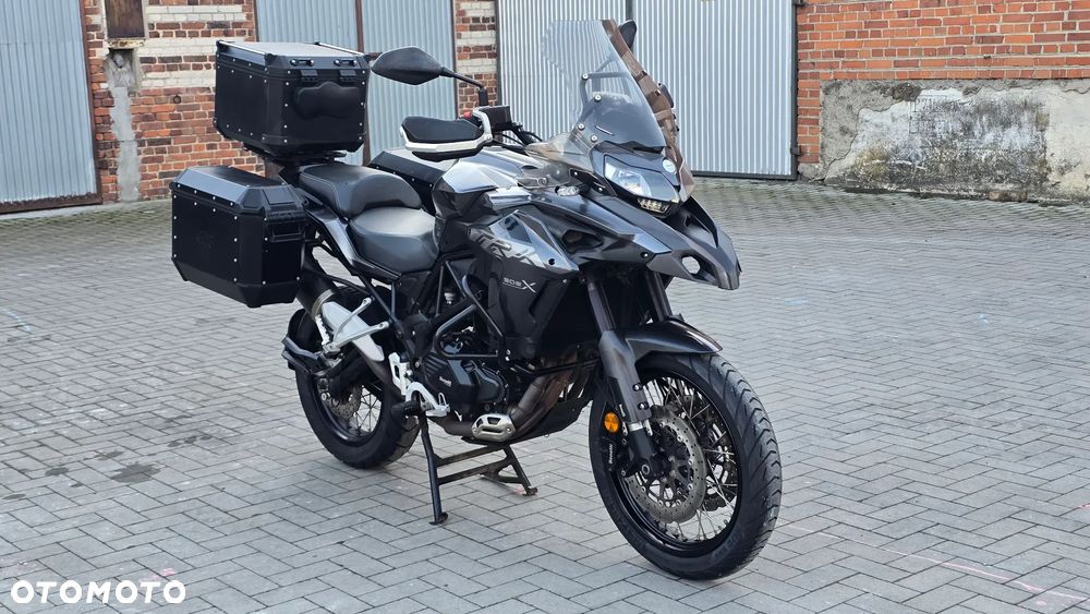 Benelli TRK 502X - 1