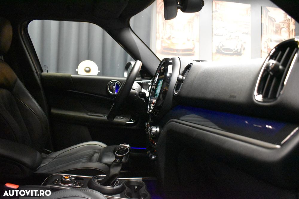 Mini Countryman Cooper S E ALL4 AT - 12
