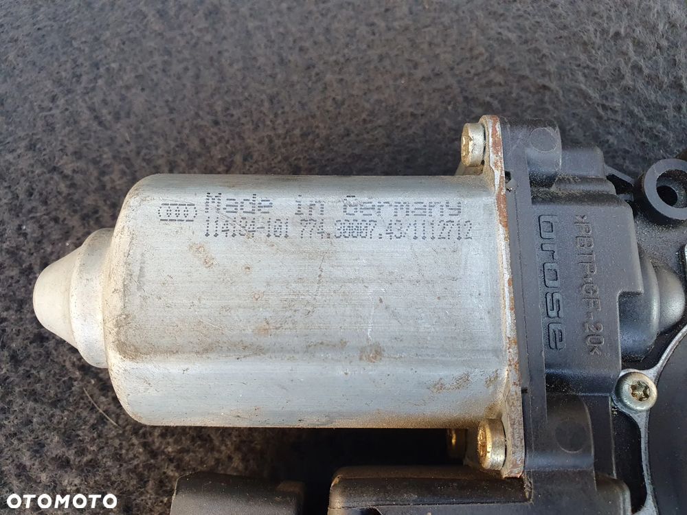 AUDI A4 B5 SILNICZEK PODNOSZENIA SZYBY PRAWY PRZÓD 8D0959802D 113846-113 BROSE POSIADAM 3SZT - 2
