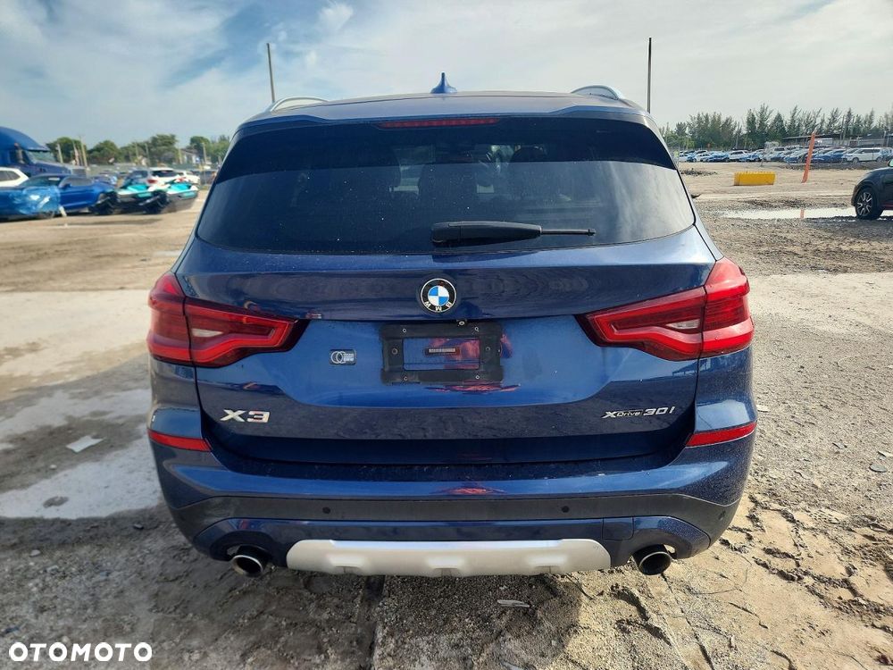 BMW X3 xDrive30i Luxury Line - 5