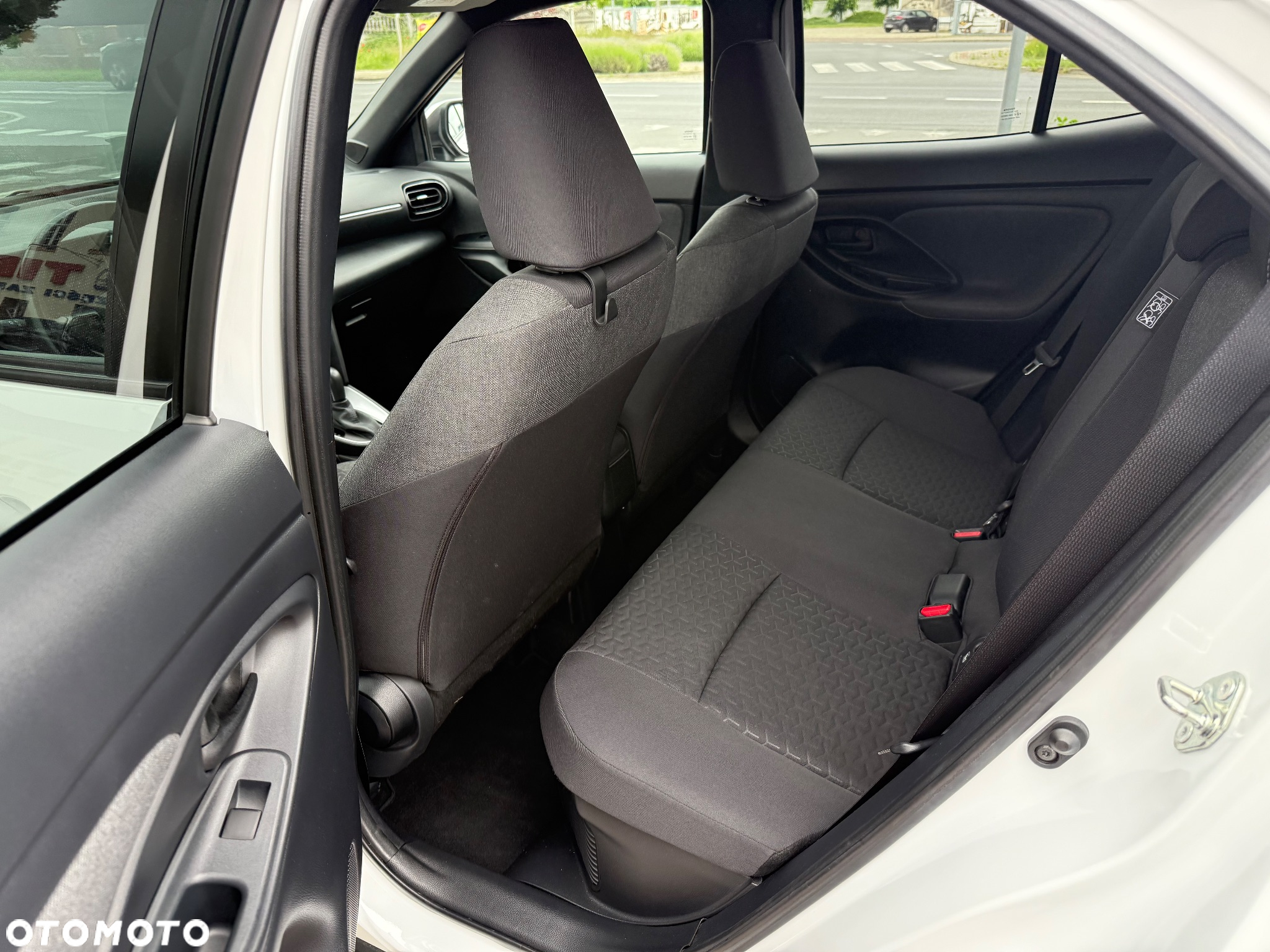Toyota Yaris Cross Hybrid 1.5 Premiere Edition - 13