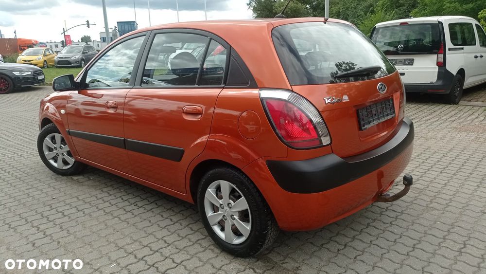Kia Rio 1.4 (klm swo) / Comfort + - 13