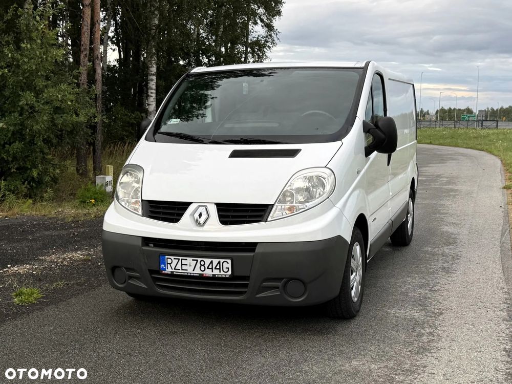 Renault Trafic - 1